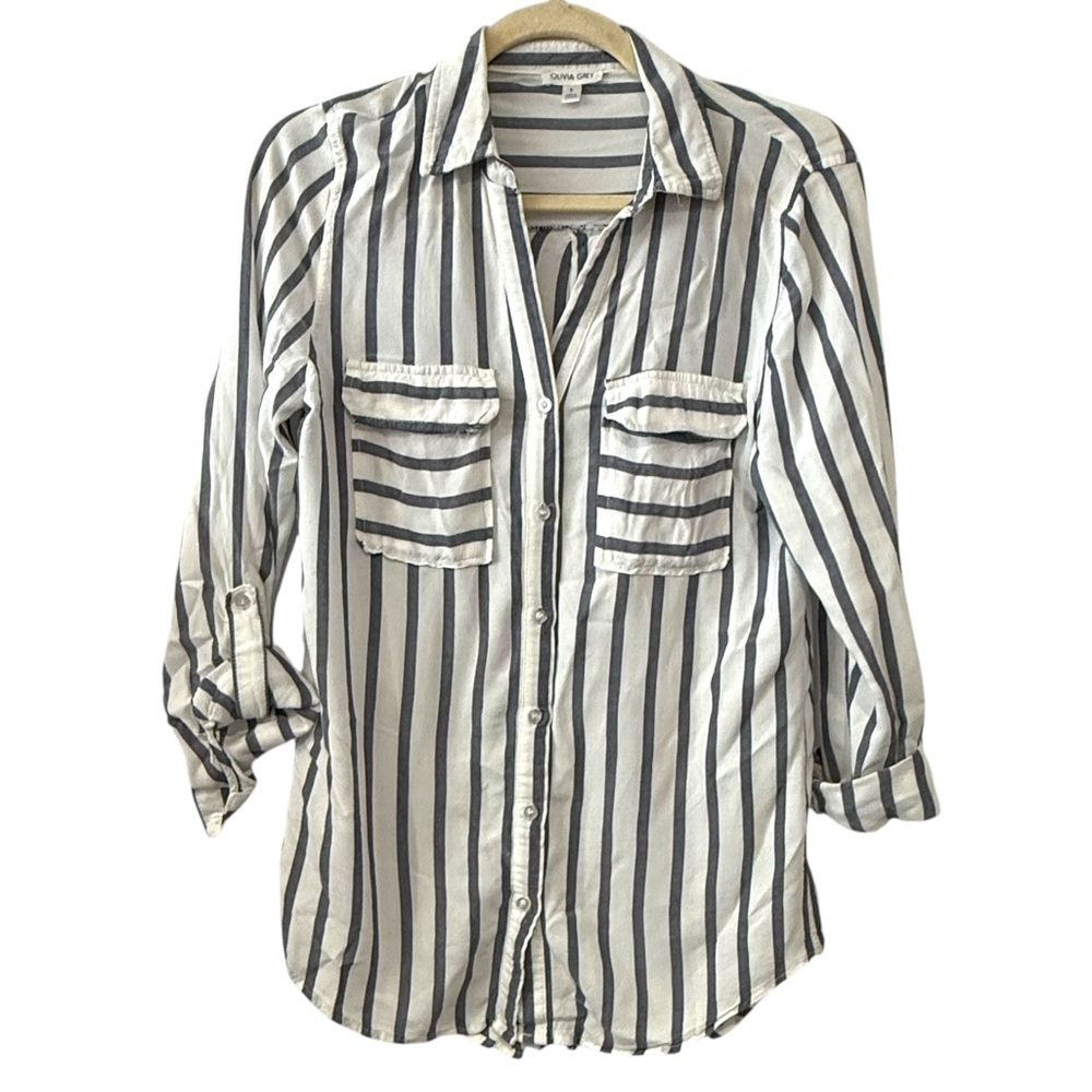 Olivia Grey Striped Button Down Blouse Women’s Size Small Long Sleeve Roll Tab